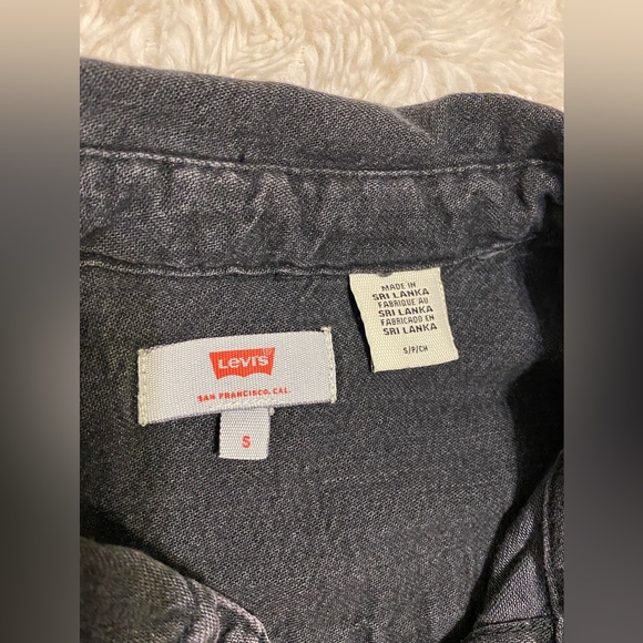 Levi’s Orange Tab Vintage Inspired Boxy Button Up - Picture 6 of 6